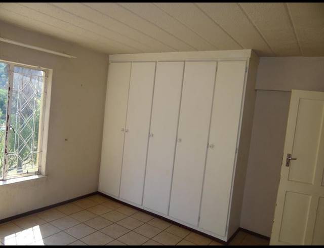 2 BEDROOM PROPERTY TO RENT IN HELDERKRUIN
